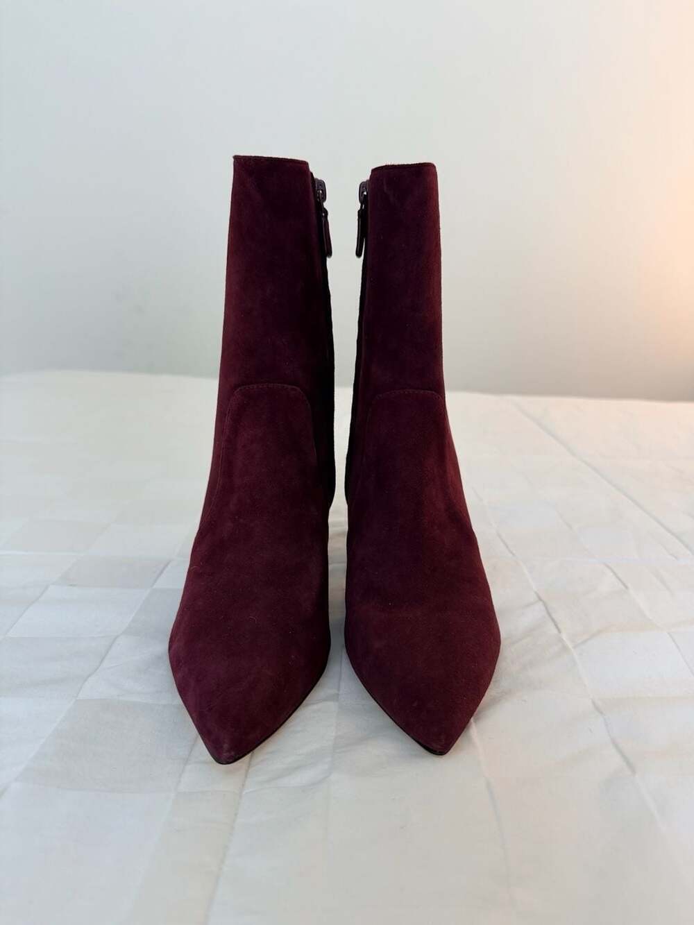 Stuart Weitzman Renegade 75 Cabernet Suede Block Heel Ankle Booties Size 8.5 - Picture 2 of 10